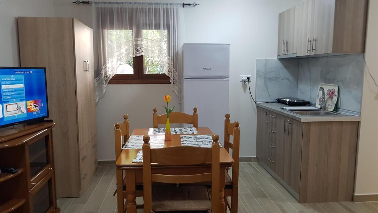 Fyllou Apartment Asprovalta Esterno foto